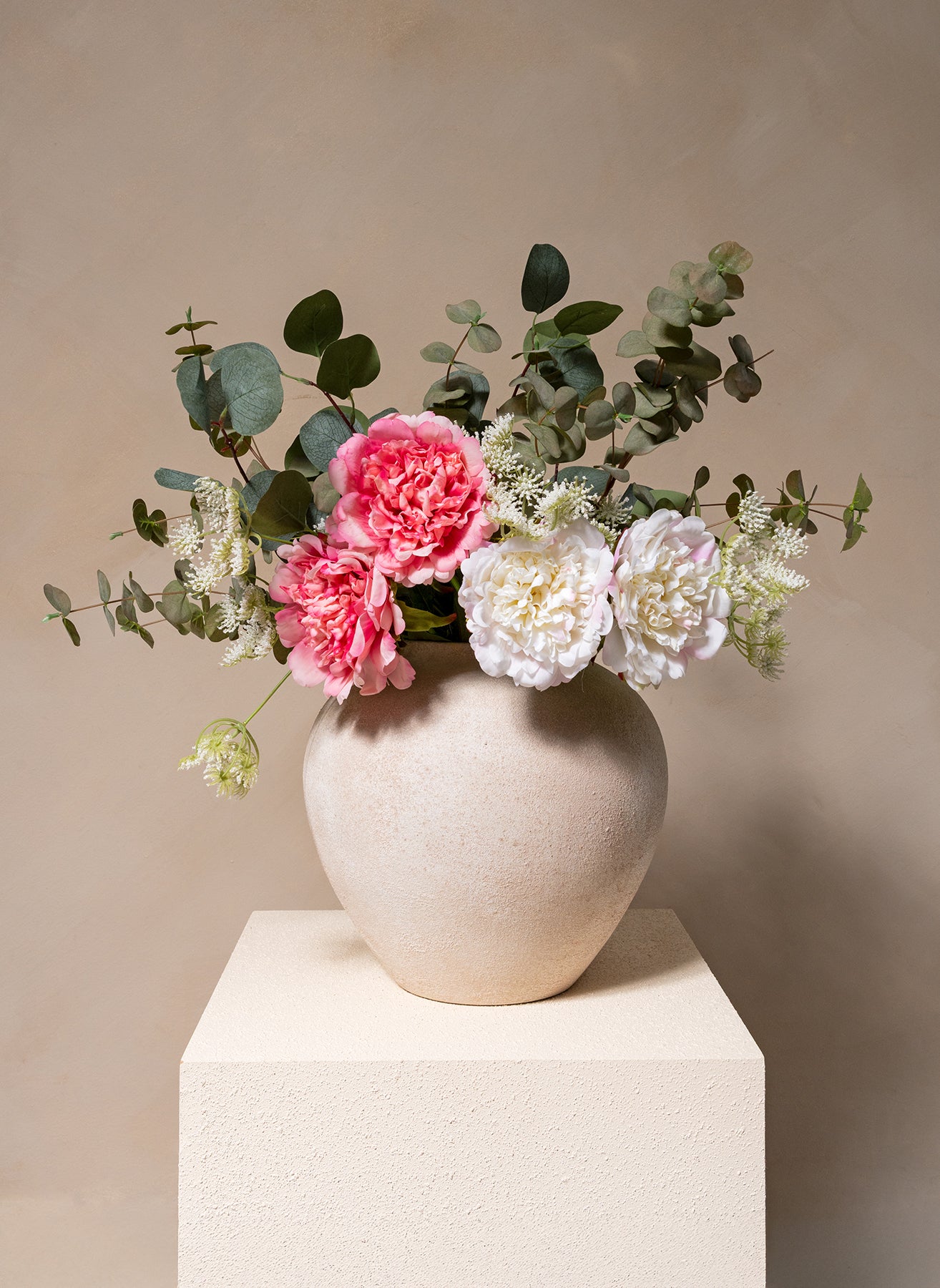 Pfingstrosenarrangement