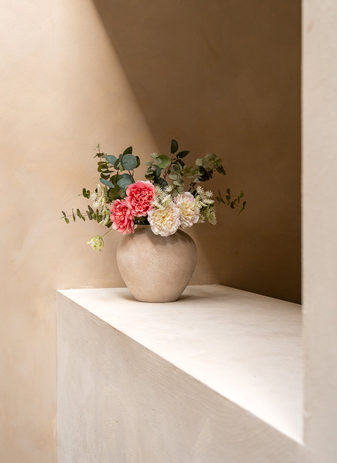 Pfingstrosenarrangement