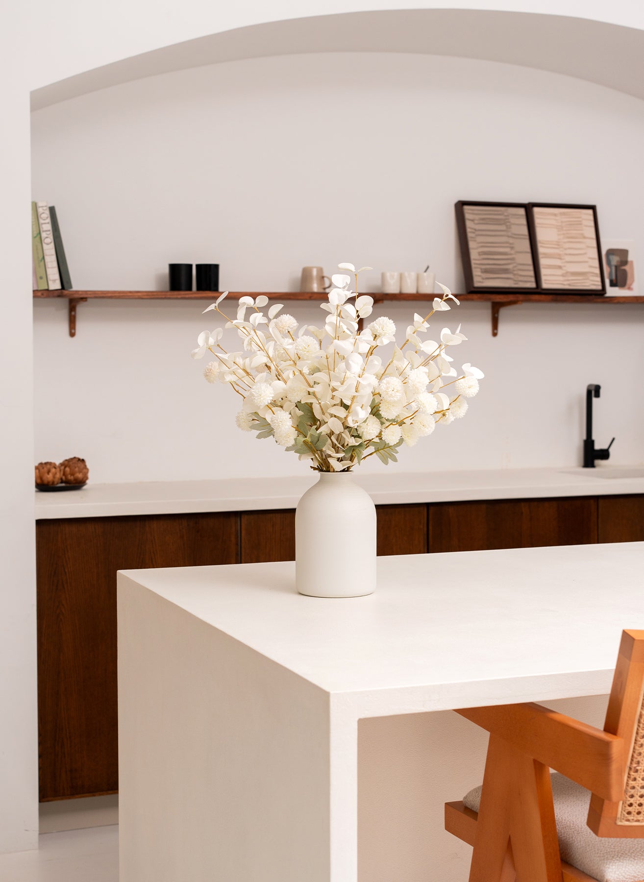 Zusammengestellter Blumenstrauß - Elfenbein