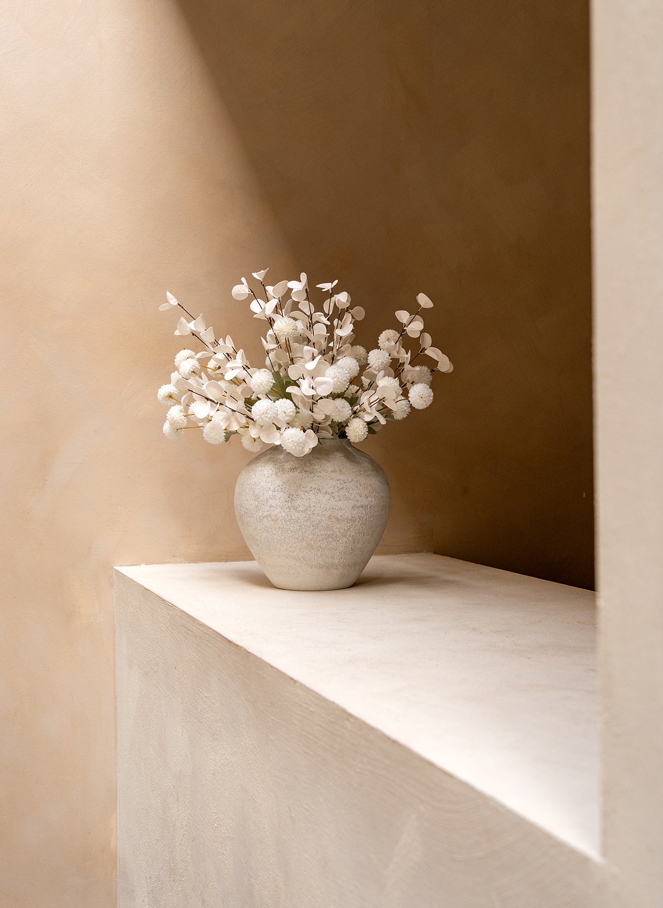 Zusammengestellter Blumenstrauß - Weiß