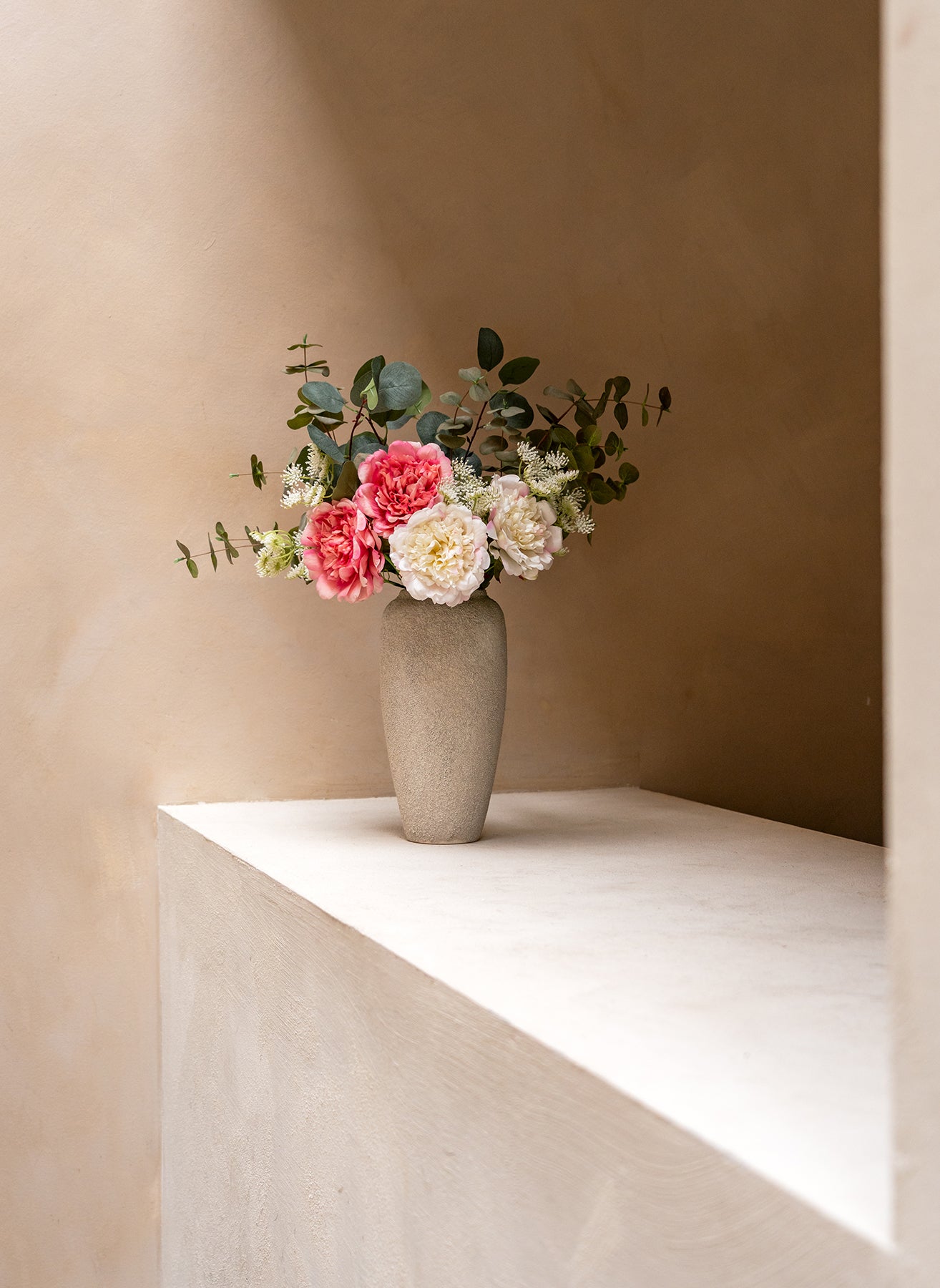 Pfingstrosenarrangement