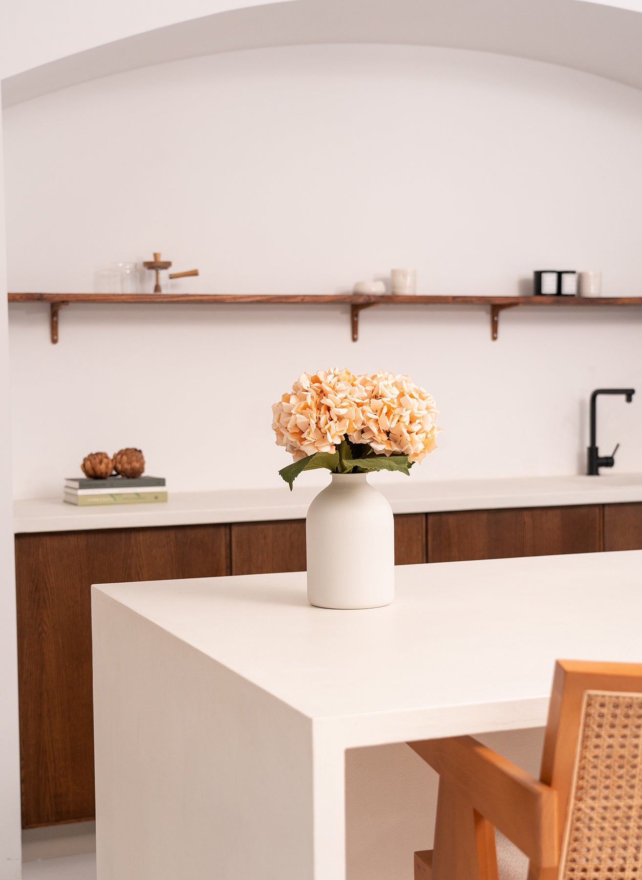 Casa Vase - Matt Weiß