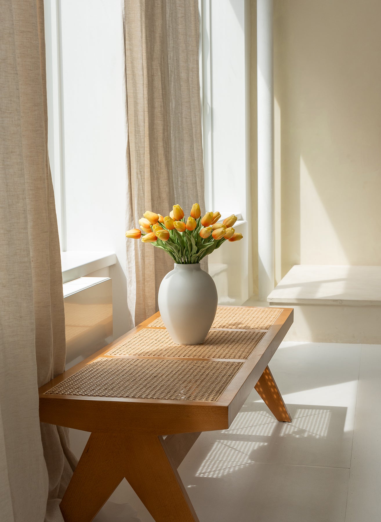 Aura Vaas - Matte Weiß