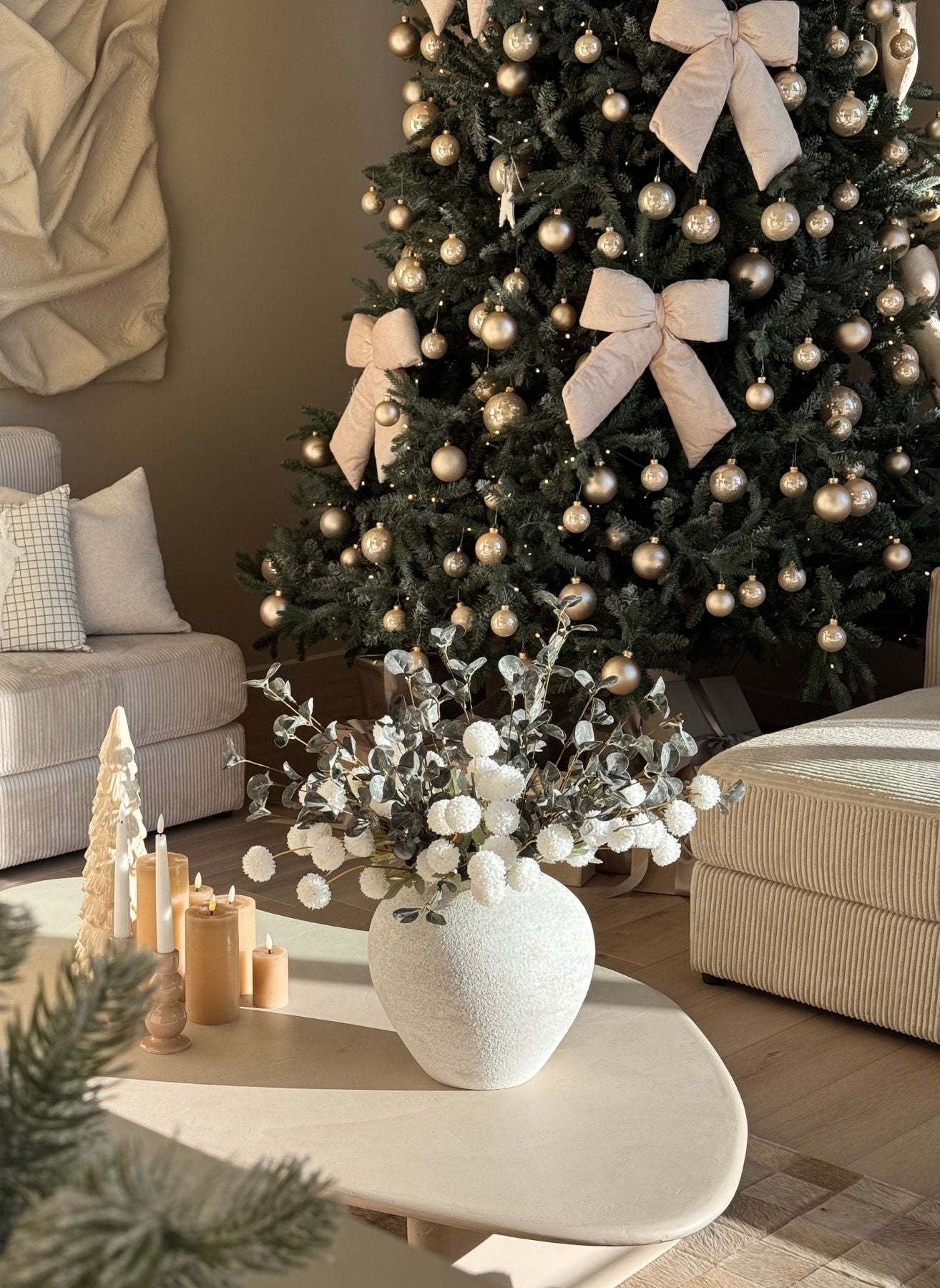 Zusammengestellter Blumenstrauß - Grün & Weiß